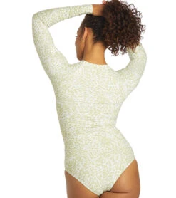 Sporti X Stef Corgel Manhattan Beach Cheetah Zip Front Long-Sleeve One Piece Swimsuit -Speedo Store 7360964001960 junglegreen 6a