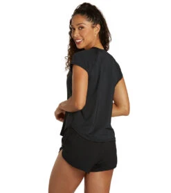 HURLEY Women's Oao Solid Short Sleeve UPF 50 Surf Shirt -Speedo Store 7470425931944 black 3a